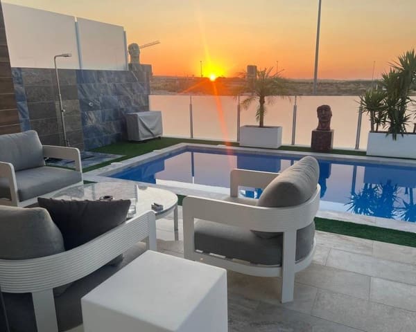 3 soverom Villa til salgs i Desamparados - Hurchillo - Torremendo, Orihuela med svømmebasseng - € 489 999 (Ref: 10014150)