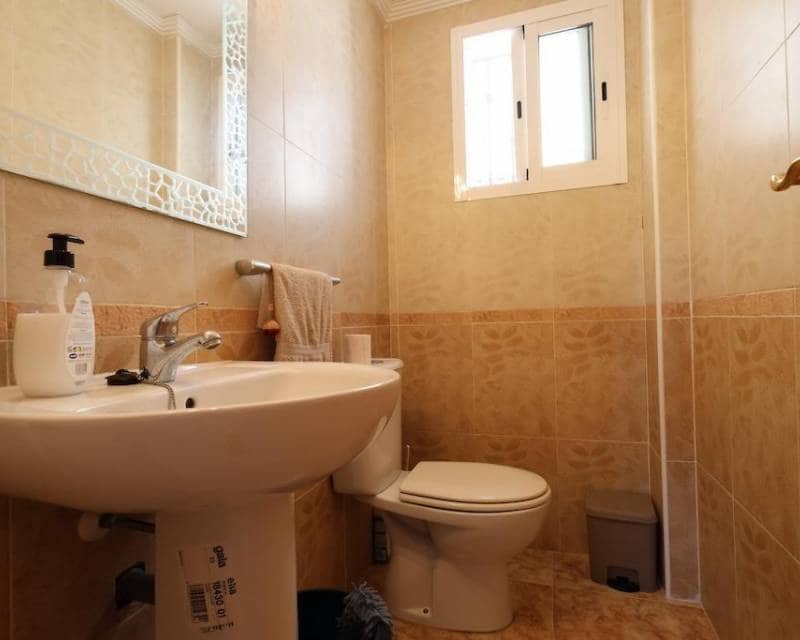 2 soveværelse Rækkehus til salg i Orihuela Costa med swimmingpool - € 214.000 (Ref: 10014151)