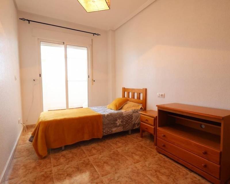 2 soveværelse Rækkehus til salg i Orihuela Costa med swimmingpool - € 214.000 (Ref: 10014151)