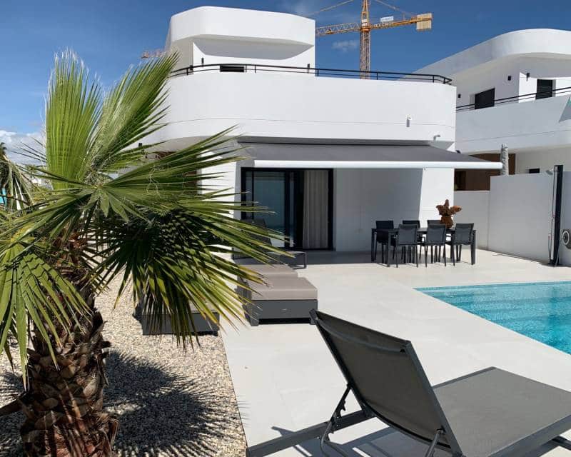 4 bedroom Villa for sale in Ciudad Quesada with pool - € 625,000 (Ref: 10014152)