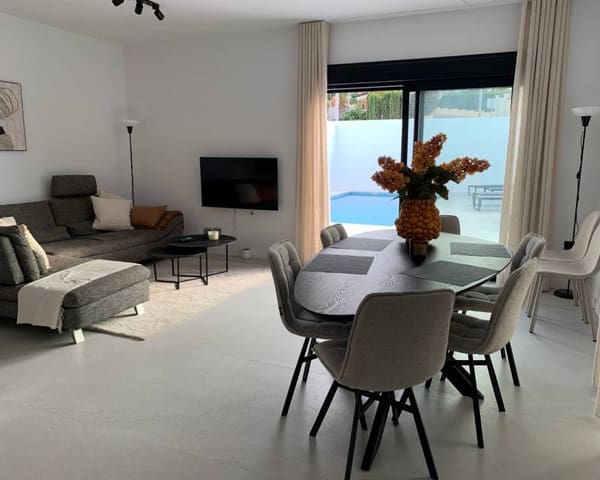 4 bedroom Villa for sale in Ciudad Quesada, Rojales with pool - € 625,000 (Ref: 10014152)