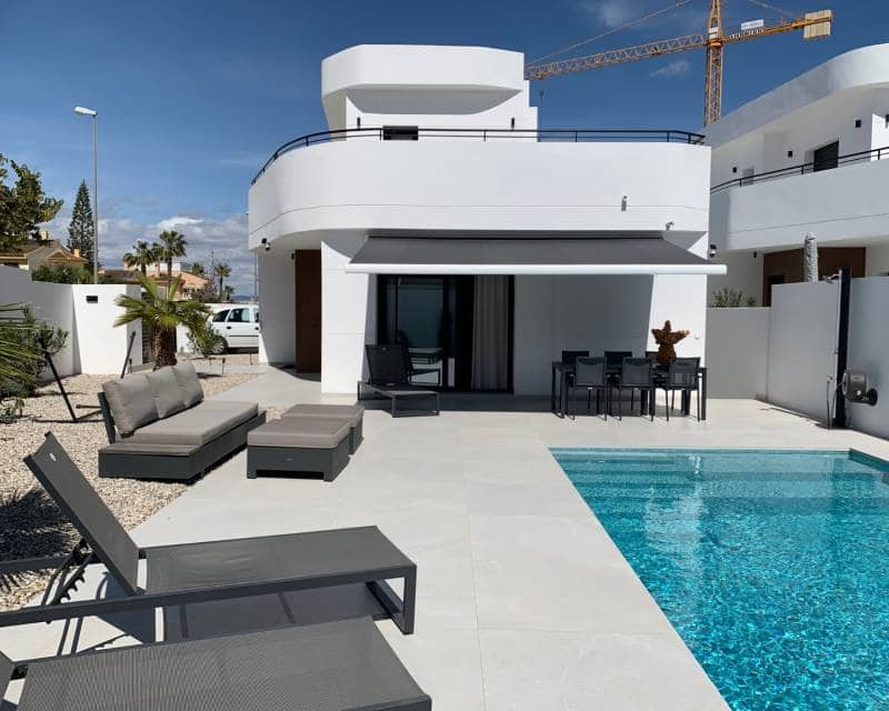 4 bedroom Villa for sale in Ciudad Quesada with pool - € 625,000 (Ref: 10014152)