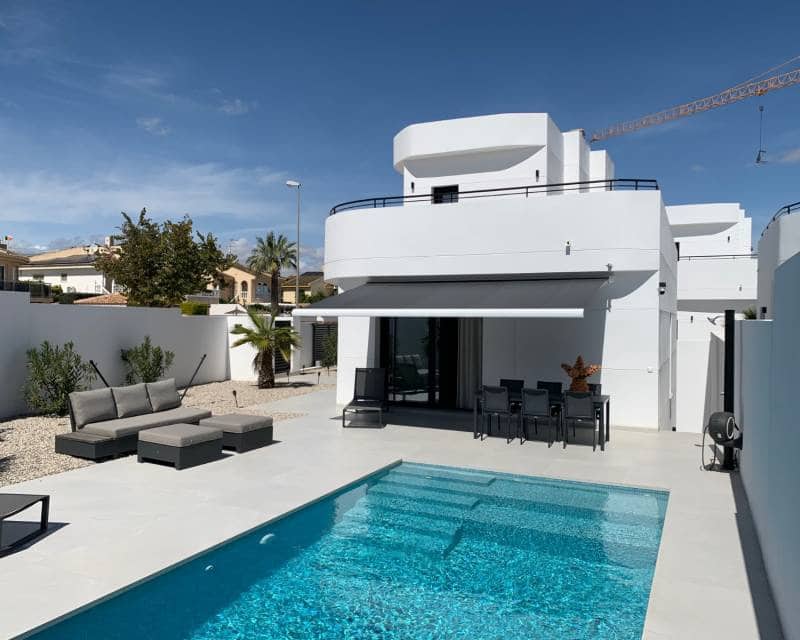 4 bedroom Villa for sale in Ciudad Quesada with pool - € 625,000 (Ref: 10014152)
