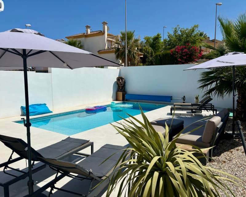 4 bedroom Villa for sale in Ciudad Quesada with pool - € 625,000 (Ref: 10014152)