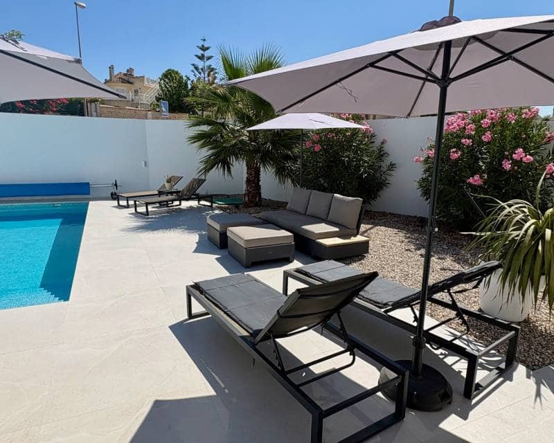4 bedroom Villa for sale in Ciudad Quesada with pool - € 625,000 (Ref: 10014152)