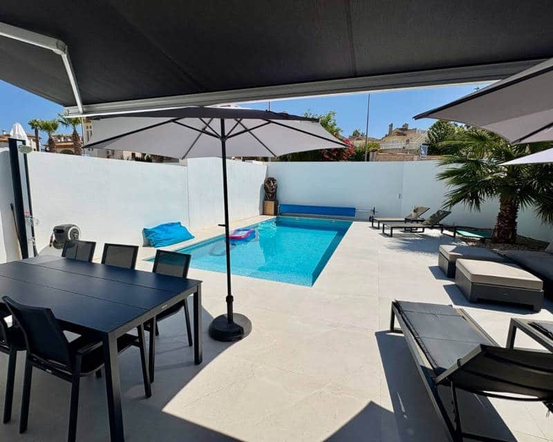 4 bedroom Villa for sale in Ciudad Quesada with pool - € 625,000 (Ref: 10014152)