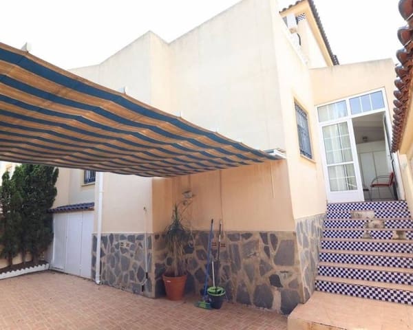3 makuuhuone Rivitalo myytävänä paikassa Los Balcones mukana uima-altaan - 234 000 € (Ref: 10014153)