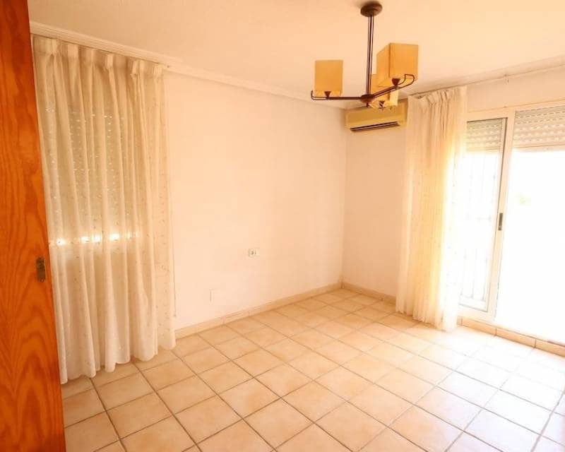 3 makuuhuone Rivitalo myytävänä paikassa Los Balcones mukana uima-altaan - 234 000 € (Ref: 10014153)