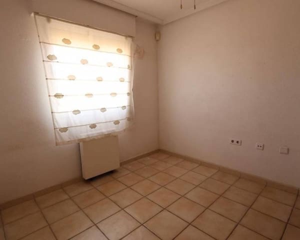 3 makuuhuone Rivitalo myytävänä paikassa Los Balcones mukana uima-altaan - 234 000 € (Ref: 10014153)
