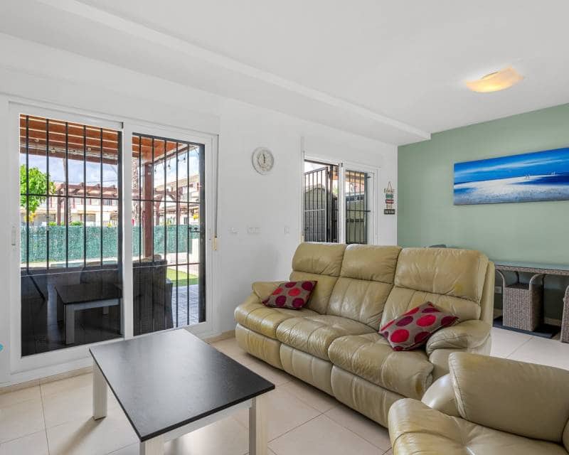 3 soveværelse Byhus til salg i Ciudad Quesada med swimmingpool garage - € 249.950 (Ref: 10014287)