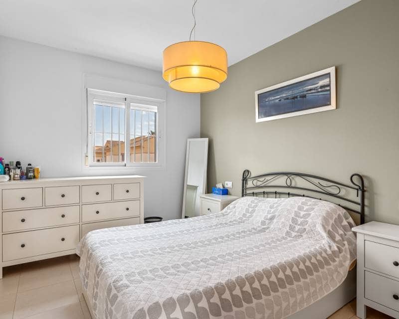 3 soveværelse Byhus til salg i Ciudad Quesada med swimmingpool garage - € 249.950 (Ref: 10014287)