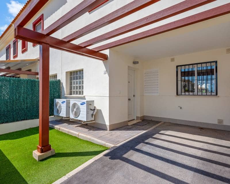 3 soveværelse Byhus til salg i Ciudad Quesada med swimmingpool garage - € 249.950 (Ref: 10014287)