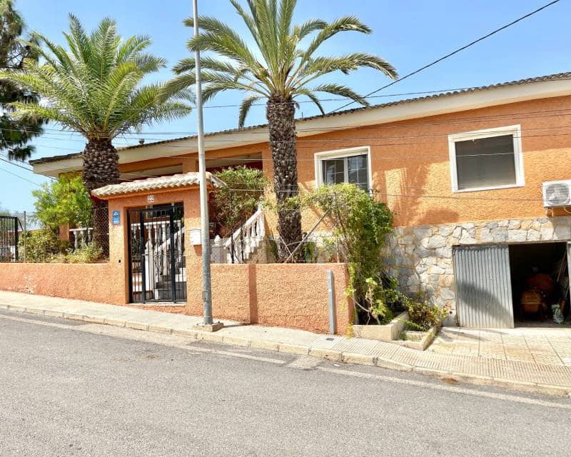 4 sypialnia Willa na sprzedaż w Benijofar z basenem garażem - 416 000 € (Ref: 10014288)