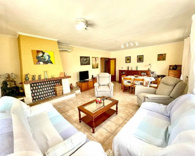 4 sypialnia Willa na sprzedaż w Benijofar z basenem garażem - 416 000 € (Ref: 10014288)