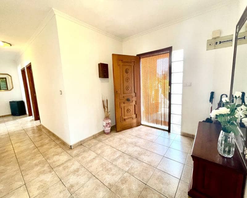 4 sypialnia Willa na sprzedaż w Benijofar z basenem garażem - 416 000 € (Ref: 10014288)