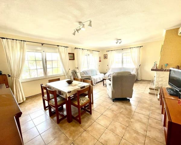 4 sypialnia Willa na sprzedaż w Benijófar z basenem garażem - 416 000 € (Ref: 10014288)