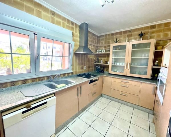 4 sypialnia Willa na sprzedaż w Benijófar z basenem garażem - 416 000 € (Ref: 10014288)