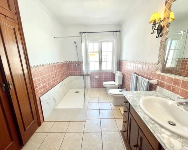 4 sypialnia Willa na sprzedaż w Benijófar z basenem garażem - 416 000 € (Ref: 10014288)