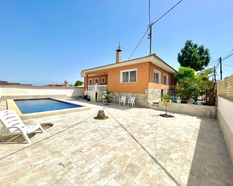 4 sypialnia Willa na sprzedaż w Benijofar z basenem garażem - 416 000 € (Ref: 10014288)
