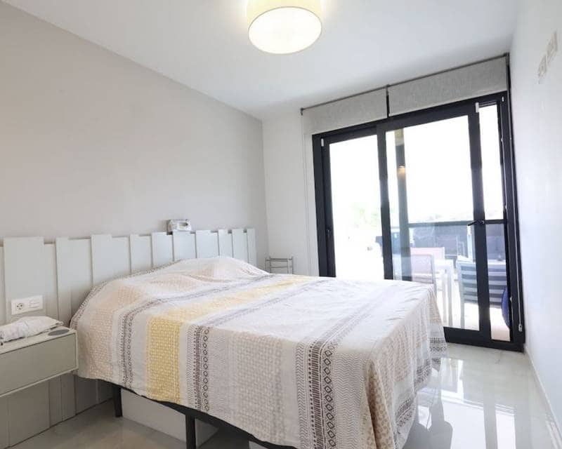 Apartamento de 2 habitaciones en Orihuela Costa en venta con piscina garaje - 269.000 € (Ref: 10014290)