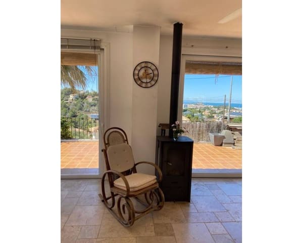 Chalet de 4 habitaciones en El Montgó, Dénia en venta con piscina - 1.400.000 € (Ref: 10014294)