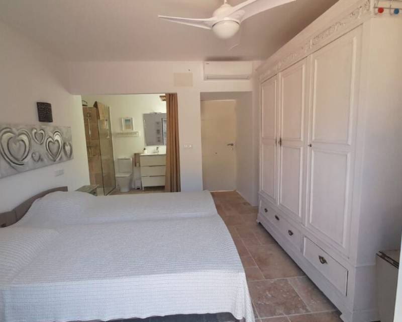 4 slaapkamer Villa te koop in Denia met zwembad - € 1.400.000 (Ref: 10014294)