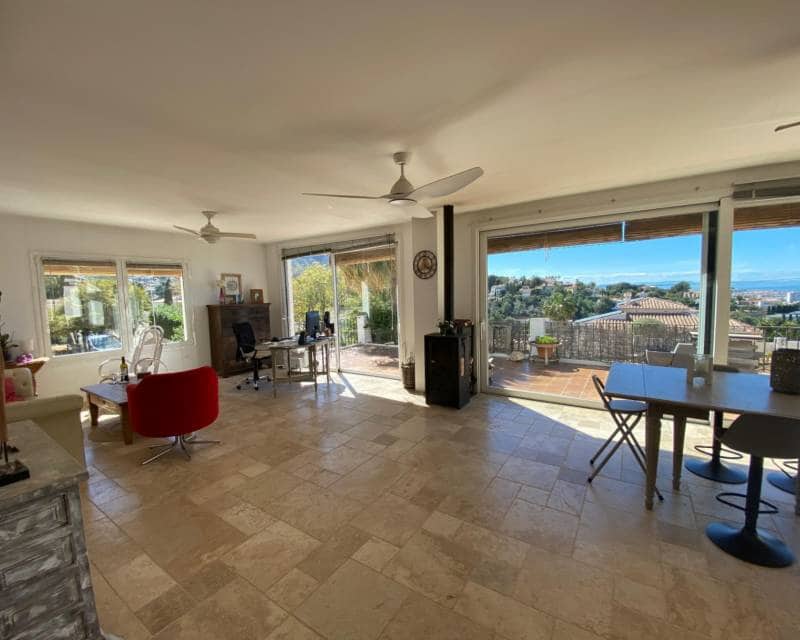 4 slaapkamer Villa te koop in Denia met zwembad - € 1.400.000 (Ref: 10014294)