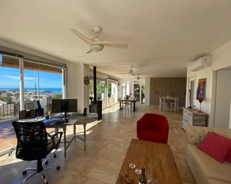 4 slaapkamer Villa te koop in Denia met zwembad - € 1.400.000 (Ref: 10014294)