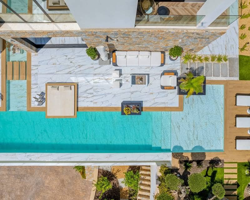 4 bedroom Villa for sale in Las Colinas Golf with pool garage - € 2,888,000 (Ref: 10014296)