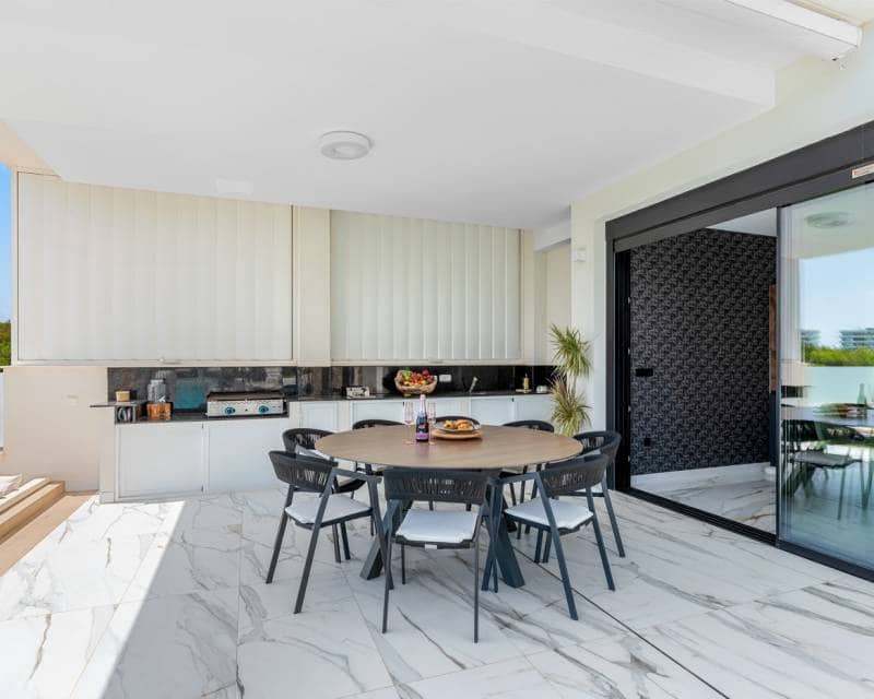 4 bedroom Villa for sale in Las Colinas Golf with pool garage - € 2,888,000 (Ref: 10014296)