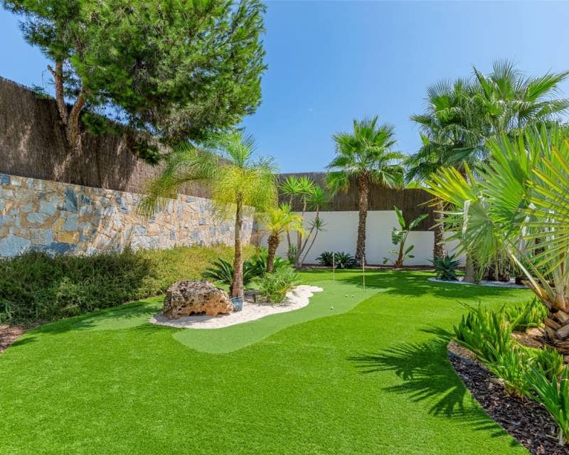 4 bedroom Villa for sale in Las Colinas Golf with pool garage - € 2,888,000 (Ref: 10014296)