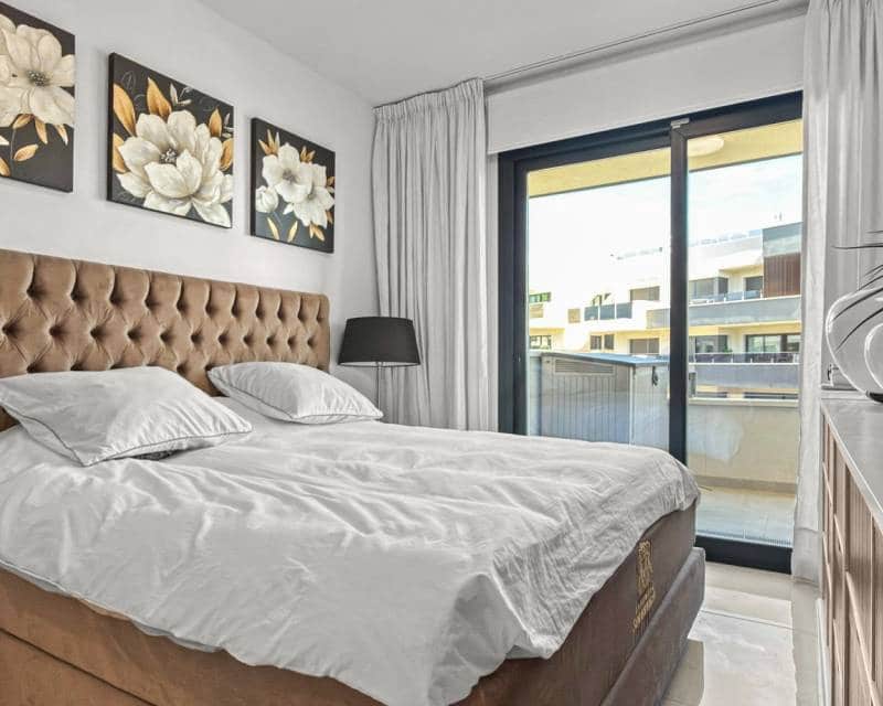 3 bedroom Apartment for sale in Playa Flamenca with pool - € 450,000 (Ref: 10014298)