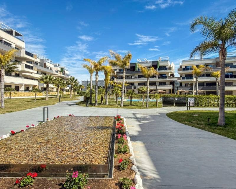 3 bedroom Apartment for sale in Playa Flamenca with pool - € 450,000 (Ref: 10014298)