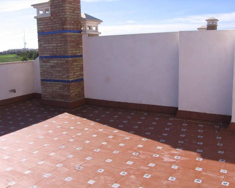 2 slaapkamer Rijtjeshuis te koop in Villamartin met zwembad - € 239.000 (Ref: 10014299)