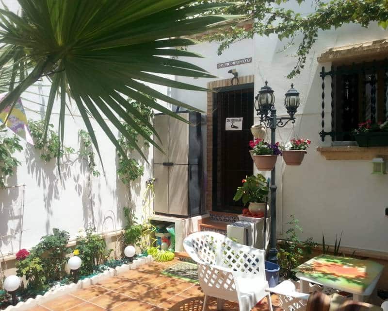 2 slaapkamer Rijtjeshuis te koop in Villamartin met zwembad - € 239.000 (Ref: 10014299)
