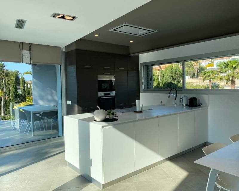 4 sypialnia Willa na sprzedaż w Calpe / Calp z basenem - 1 250 000 € (Ref: 10014702)