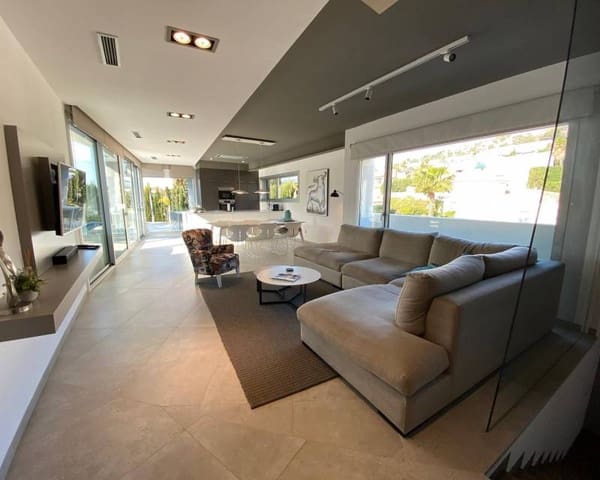 4 sypialnia Willa na sprzedaż w Calpe / Calp z basenem - 1 250 000 € (Ref: 10014702)