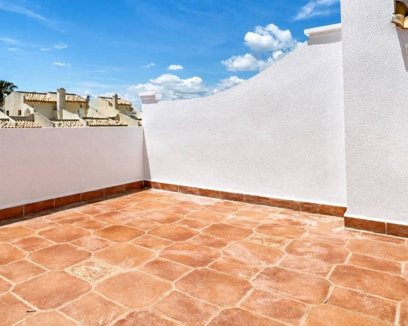 2 bedroom Terraced Villa for sale in Orihuela Costa with pool - € 215,000 (Ref: 10014703)