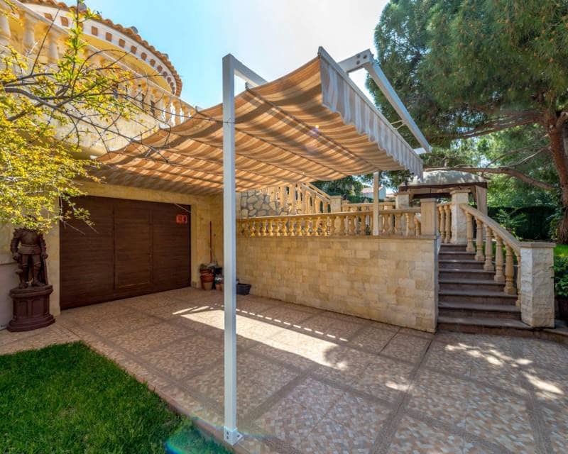 4 bedroom Villa for sale in Campoamor with pool - € 1,600,000 (Ref: 10014706)