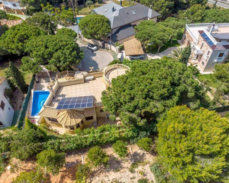 4 bedroom Villa for sale in Campoamor with pool - € 1,600,000 (Ref: 10014706)