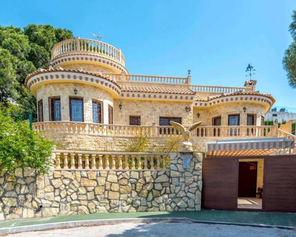 4 bedroom Villa for sale in Campoamor, Orihuela with pool - € 1,600,000 (Ref: 10014706)