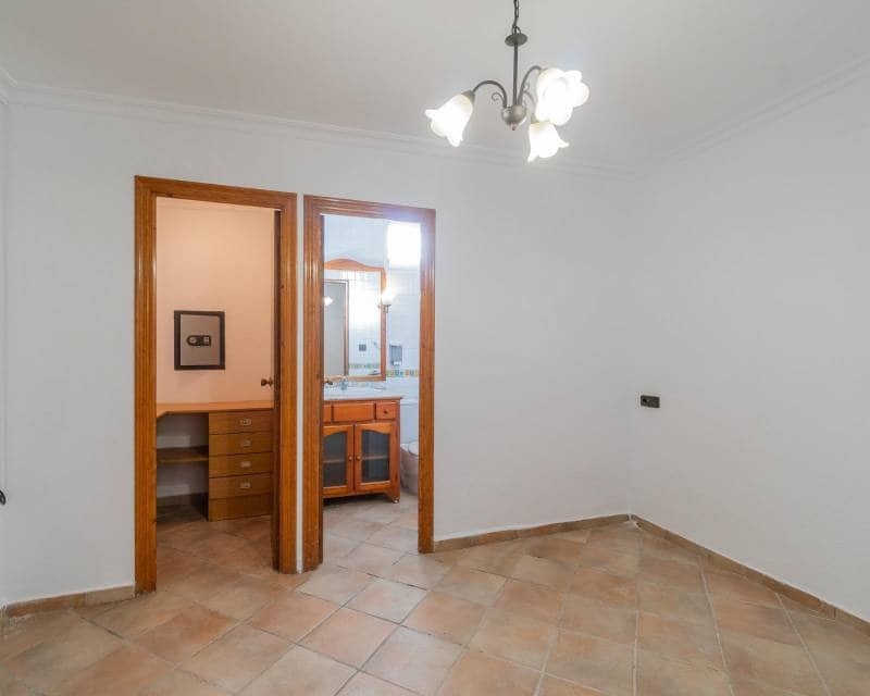 4 slaapkamer Villa te koop in Los Altos met zwembad - € 449.000 (Ref: 10014707)