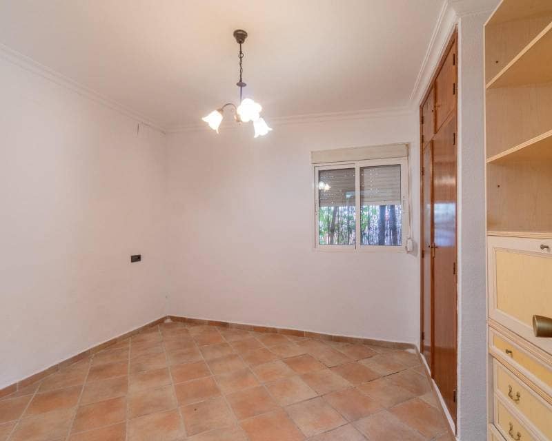 4 slaapkamer Villa te koop in Los Altos met zwembad - € 449.000 (Ref: 10014707)
