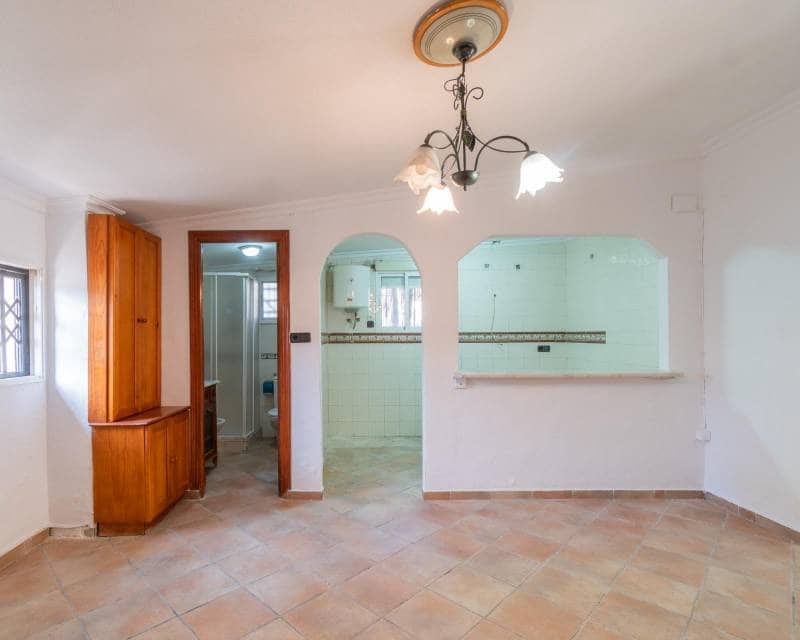 4 slaapkamer Villa te koop in Los Altos met zwembad - € 449.000 (Ref: 10014707)