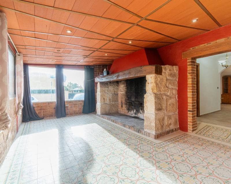 4 slaapkamer Villa te koop in Los Altos met zwembad - € 449.000 (Ref: 10014707)