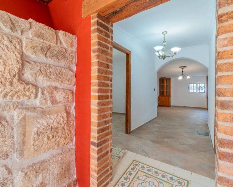 4 slaapkamer Villa te koop in Los Altos met zwembad - € 449.000 (Ref: 10014707)