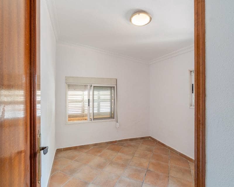 4 slaapkamer Villa te koop in Los Altos met zwembad - € 449.000 (Ref: 10014707)