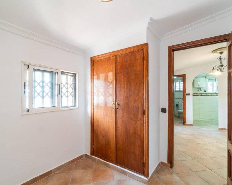 4 slaapkamer Villa te koop in Los Altos met zwembad - € 449.000 (Ref: 10014707)