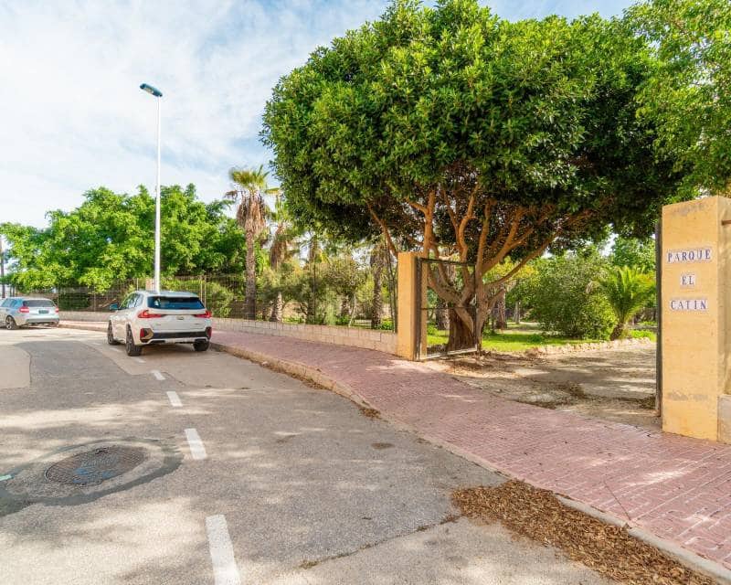 4 slaapkamer Villa te koop in Los Altos met zwembad - € 449.000 (Ref: 10014707)
