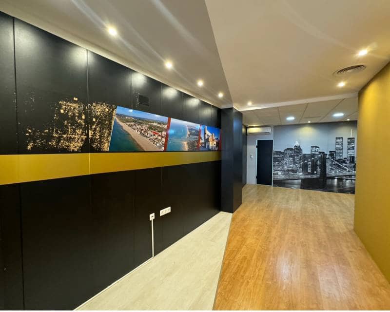 Commercial for sale in Guardamar del Segura with pool - € 222,200 (Ref: 10014708)